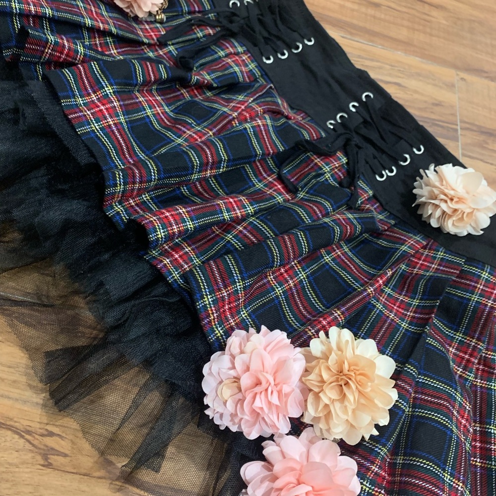 Punk Frilly Plaid Skirt